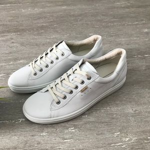 ecco soft 7 white sneaker